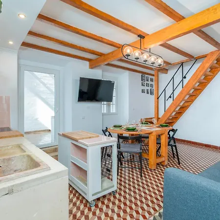 Judice Fialho House Villa